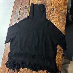 Black short sleeve turtle neck 360 Cashmere sweater